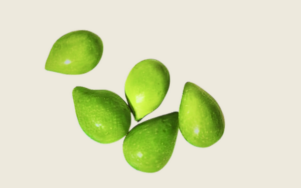 Unlock Radiant Skin with Kakadu Plum: The Vitamin C Powerhouse